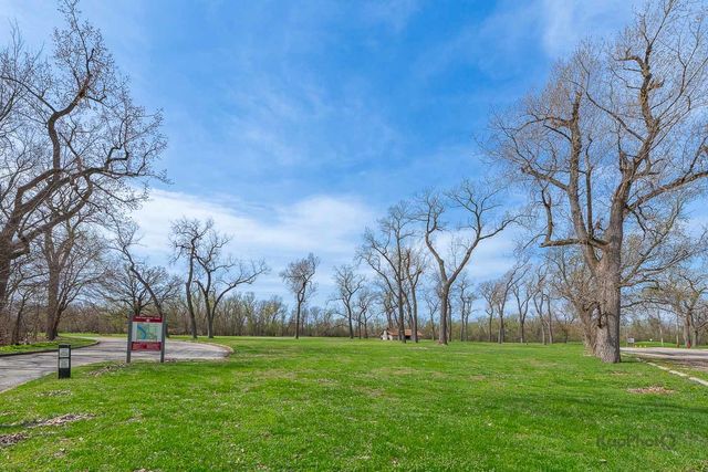 7316 40th Street 4D, Lyons, IL 60534