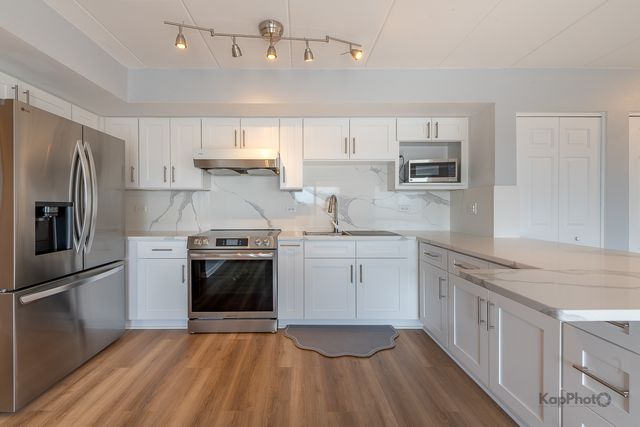 7316 40th Street 4D, Lyons, IL 60534