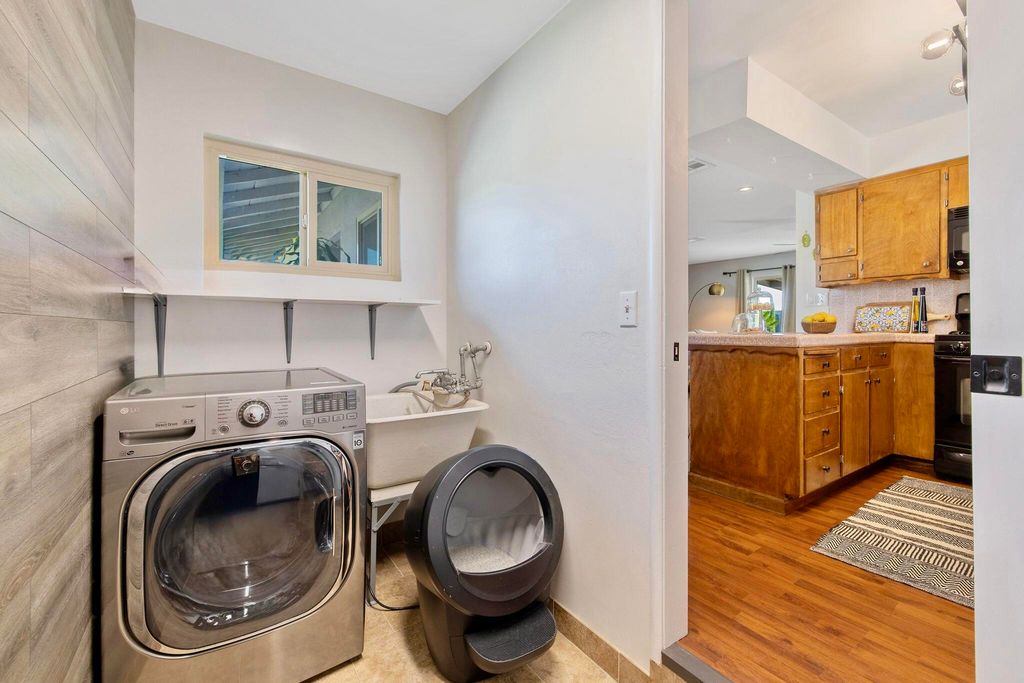 Image 26 of property listing at 3113 E Laurel Avenue, Visalia, CA 93292