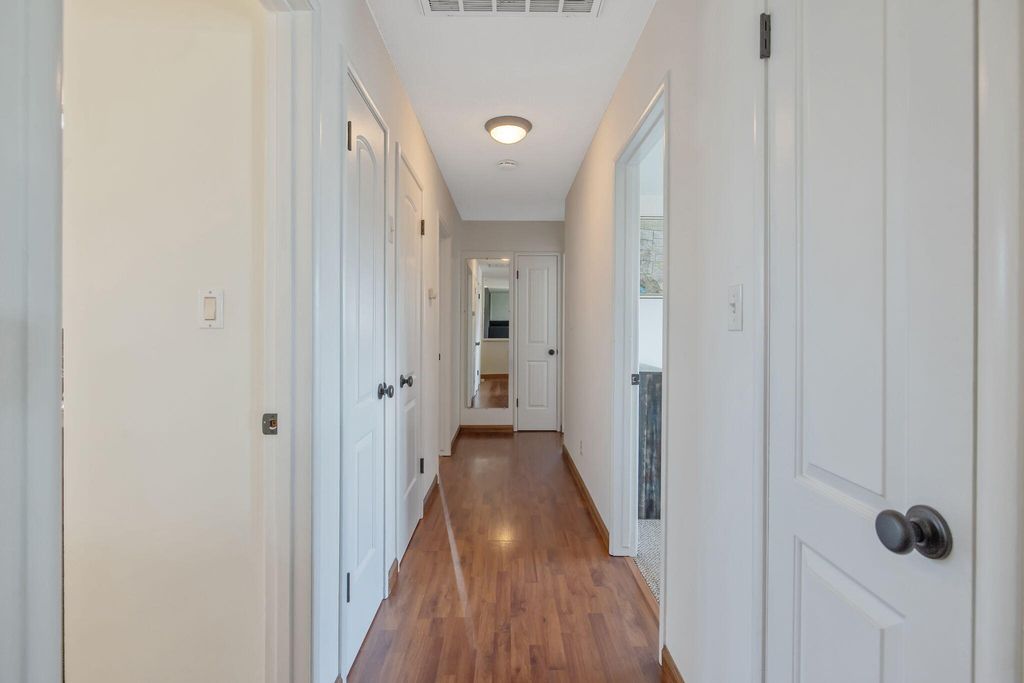Image 28 of property listing at 3113 E Laurel Avenue, Visalia, CA 93292