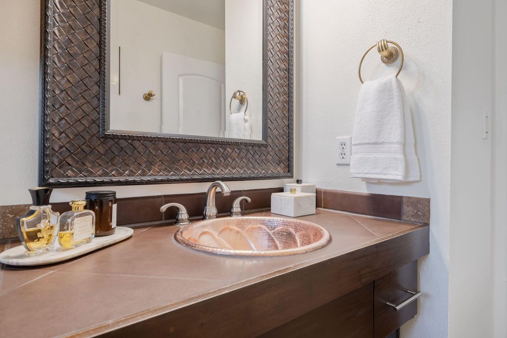 Image 30 of property listing at 3113 E Laurel Avenue, Visalia, CA 93292
