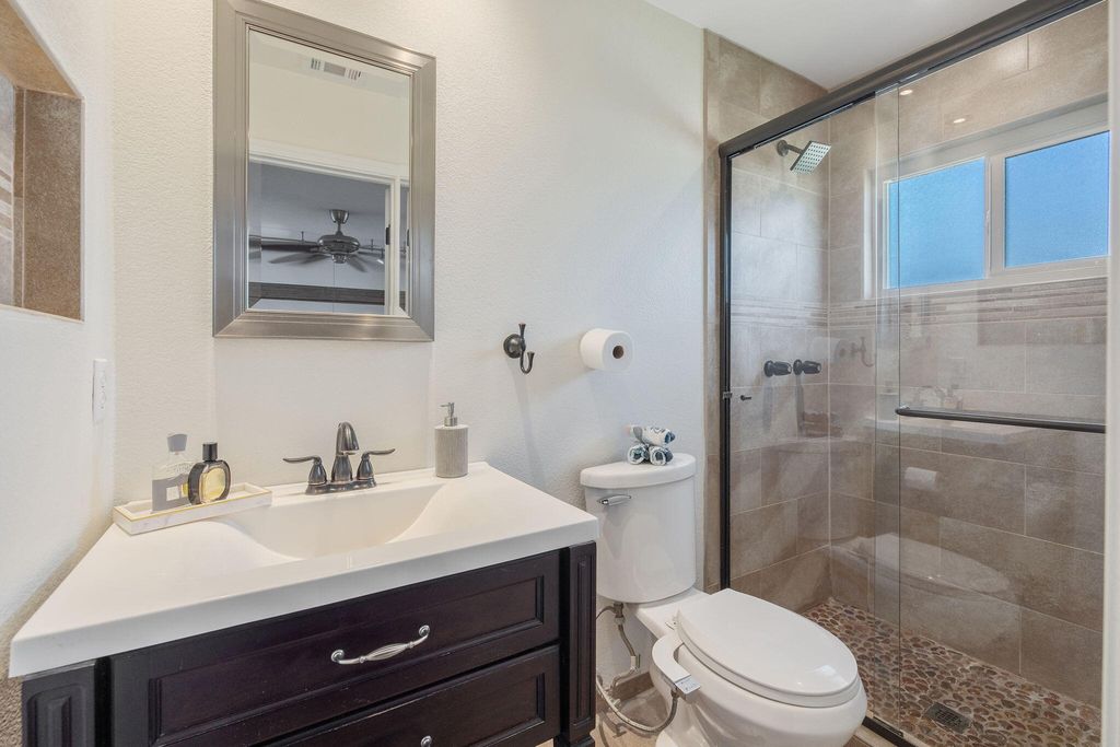 Image 34 of property listing at 3113 E Laurel Avenue, Visalia, CA 93292