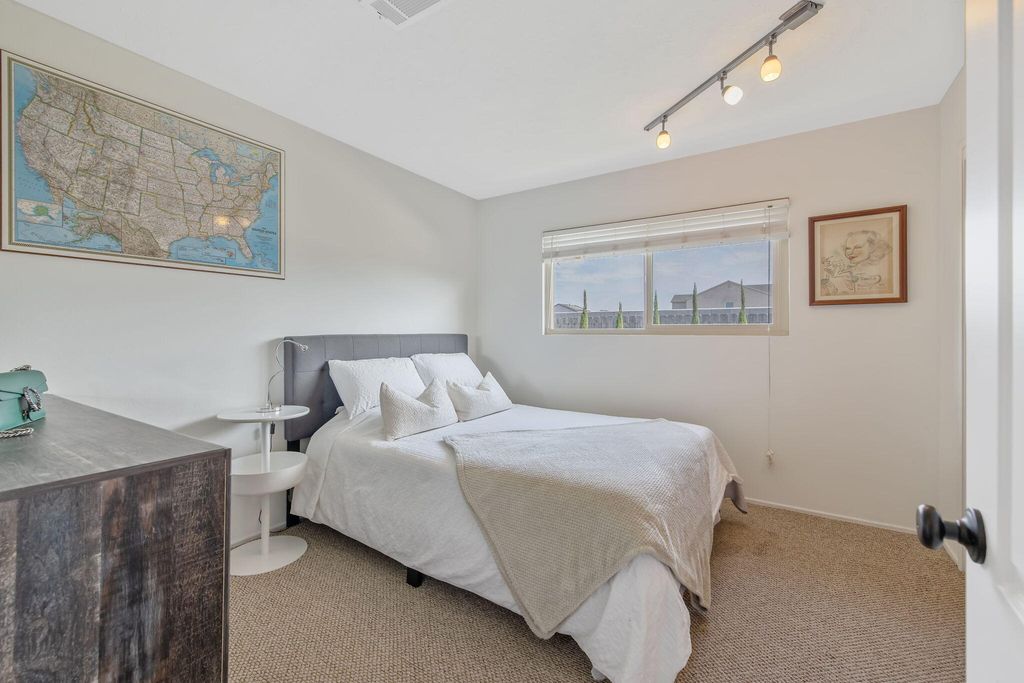 Image 36 of property listing at 3113 E Laurel Avenue, Visalia, CA 93292