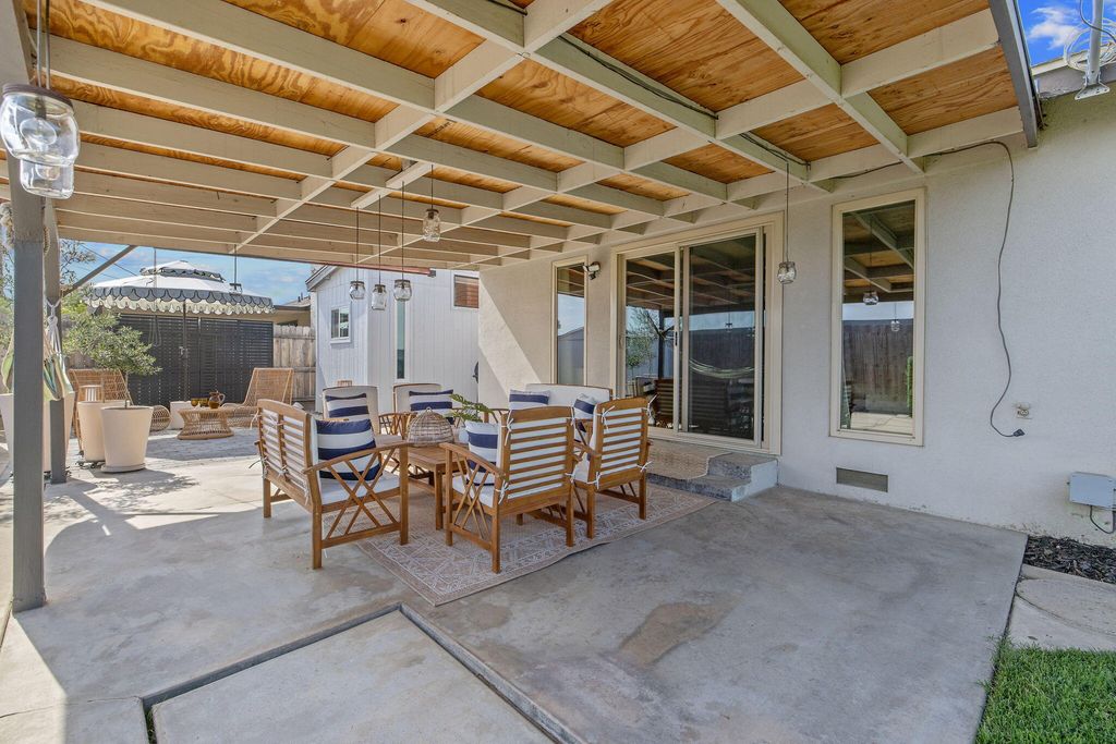 Image 48 of property listing at 3113 E Laurel Avenue, Visalia, CA 93292