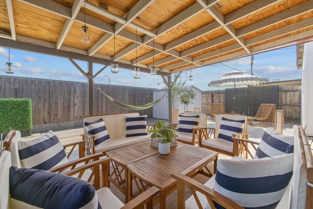 Image 52 of property listing at 3113 E Laurel Avenue, Visalia, CA 93292
