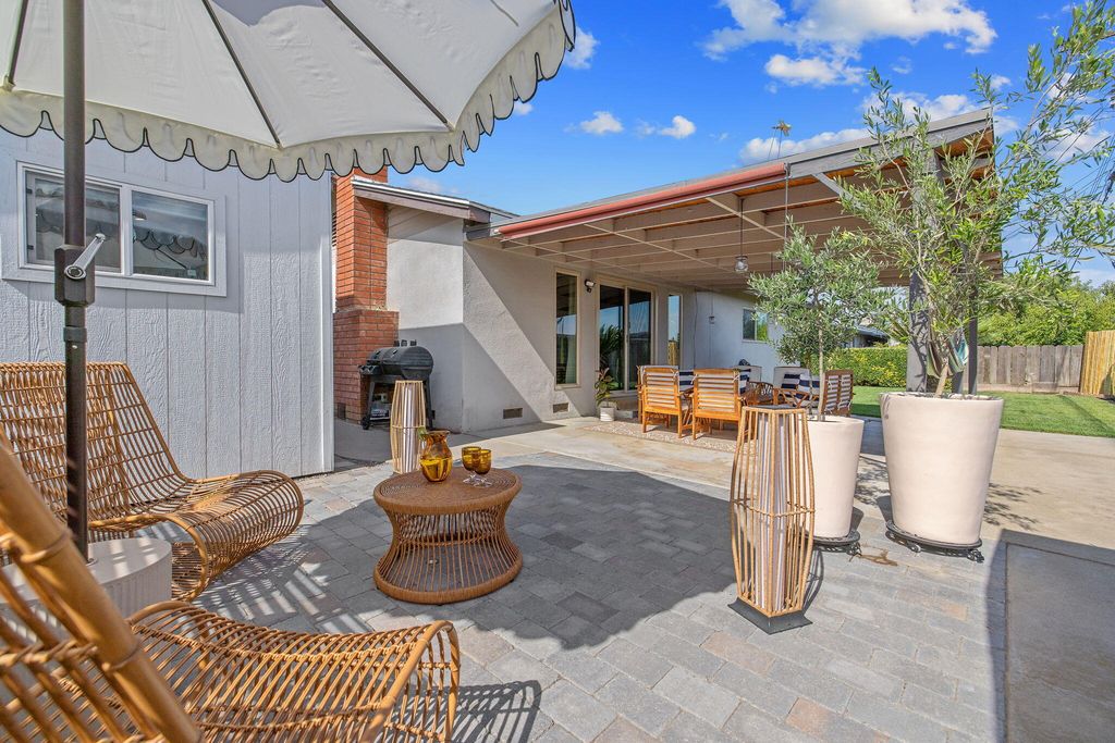 Image 58 of property listing at 3113 E Laurel Avenue, Visalia, CA 93292