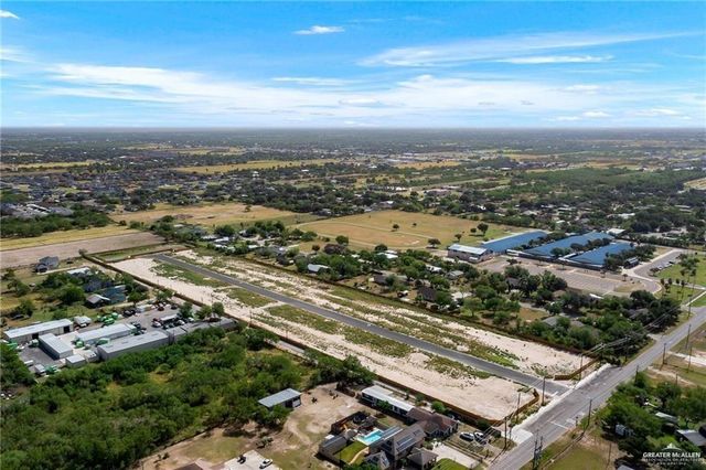 1305 S Michigan Street, Alton, TX 78573