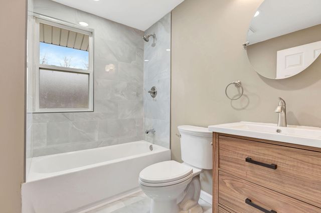 8878 E Main Street, Alexandria, KY 41001