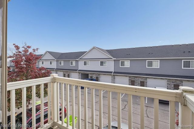 14130 Lakeside Blvd N, Shelby Twp, MI 48315