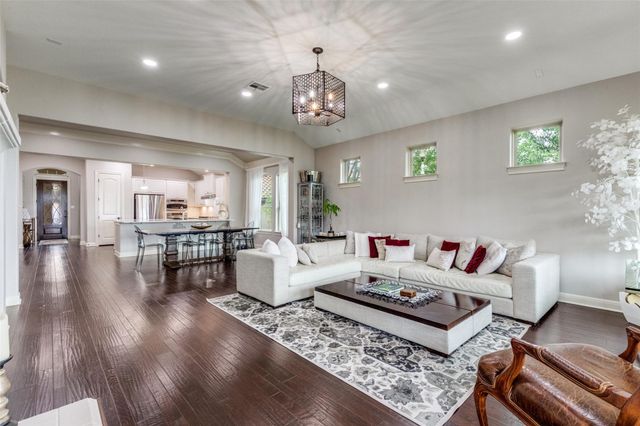 2312 Rivina DR, Austin, TX 78733