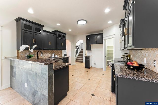 965 Caradon Ct NW, Salem, OR 97304