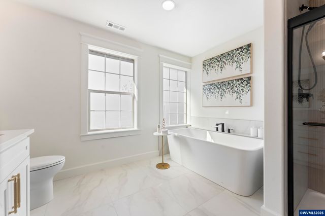 965 Caradon Ct NW, Salem, OR 97304