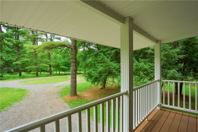 482 Shadyrest Rd, Franklin Twp, PA 16117