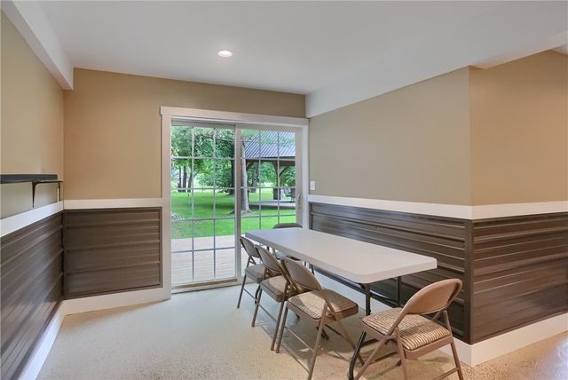 482 Shadyrest Rd, Franklin Twp, PA 16117
