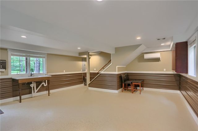 482 Shadyrest Rd, Franklin Twp, PA 16117