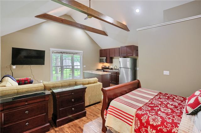 482 Shadyrest Rd, Franklin Twp, PA 16117