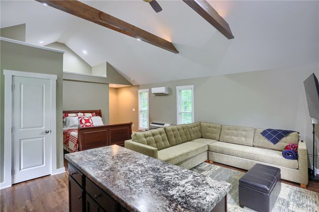 482 Shadyrest Rd, Franklin Twp, PA 16117