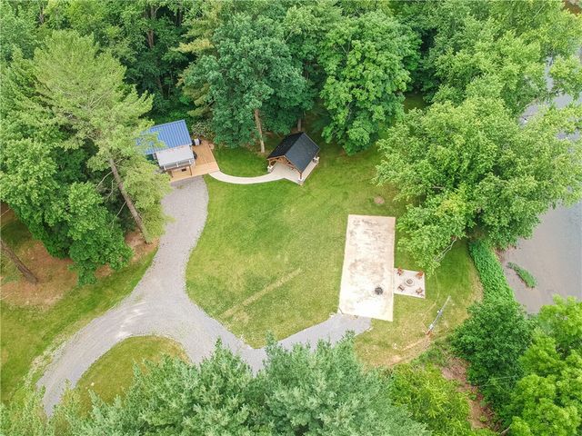 482 Shadyrest Rd, Franklin Twp, PA 16117