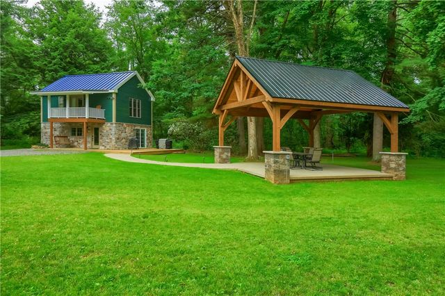 482 Shadyrest Rd, Franklin Twp, PA 16117