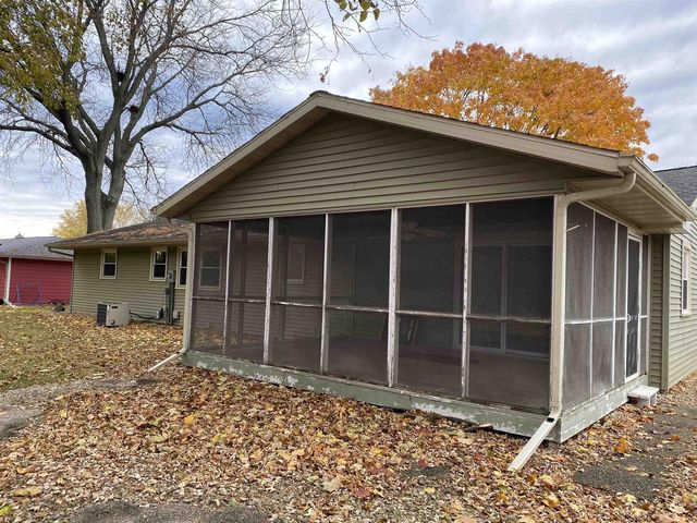 442 Cheryl Street, Cottage Grove, WI 53527