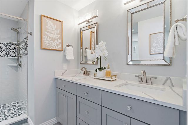 102 Franjo Lane, Springdale, AR 72764