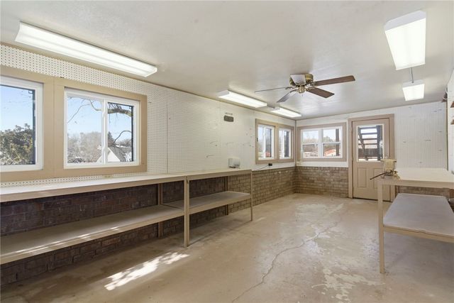 102 Franjo Lane, Springdale, AR 72764