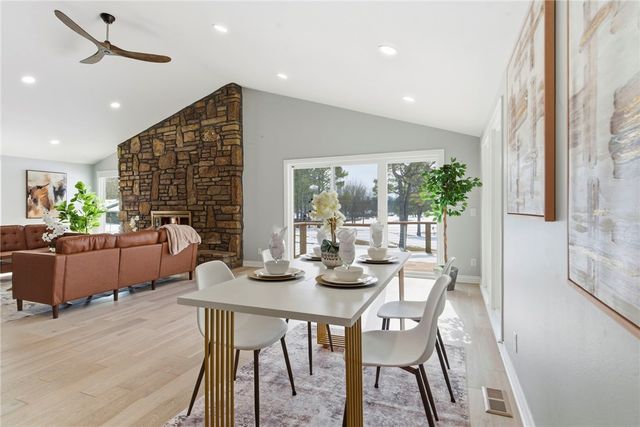 102 Franjo Lane, Springdale, AR 72764