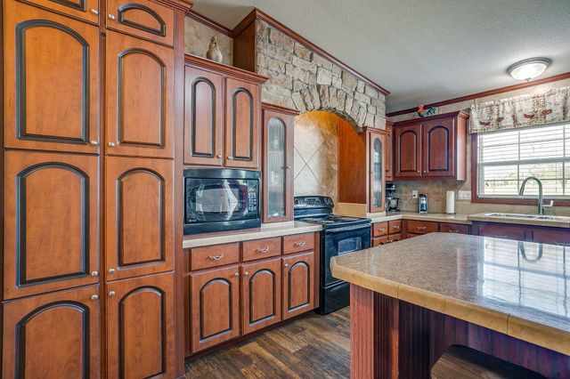 321 Young Road, Millsap, TX 76066