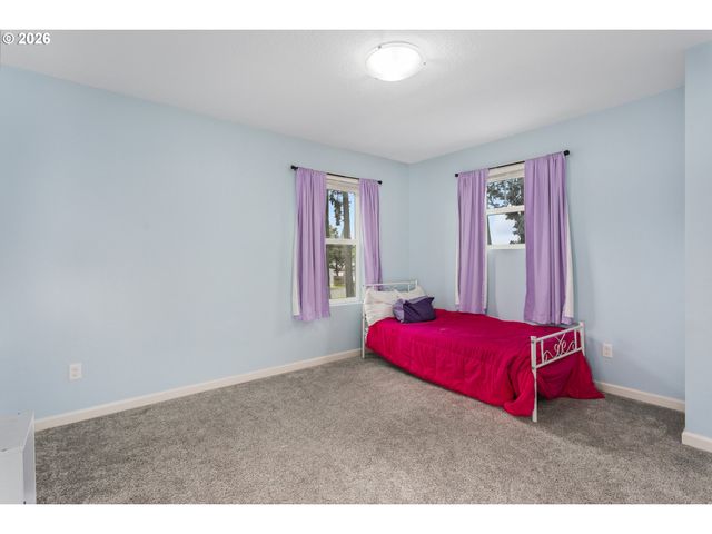 492 Sw 15TH Ave, Canby, OR 97013