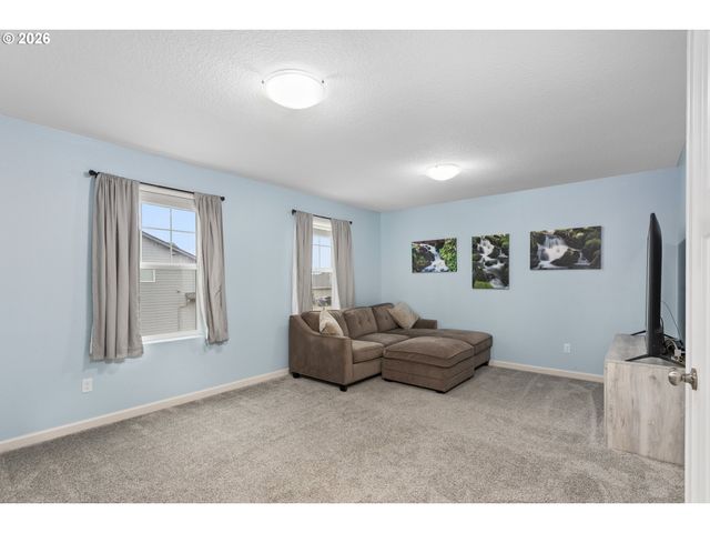 492 Sw 15TH Ave, Canby, OR 97013