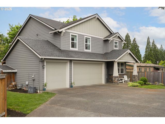 492 Sw 15TH Ave, Canby, OR 97013