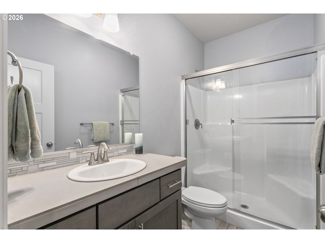 492 Sw 15TH Ave, Canby, OR 97013