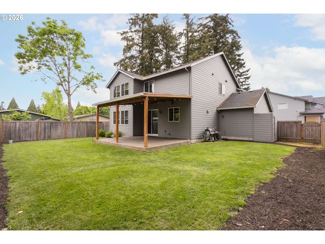 492 Sw 15TH Ave, Canby, OR 97013