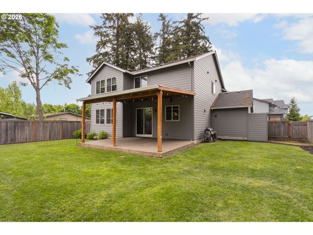 492 Sw 15TH Ave, Canby, OR 97013