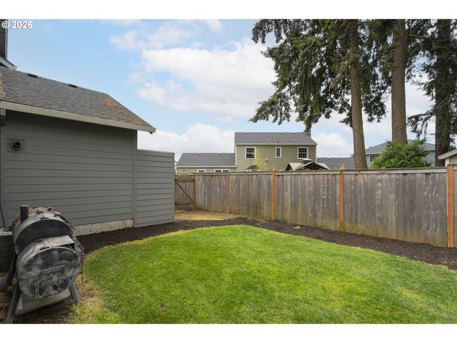 492 Sw 15TH Ave, Canby, OR 97013