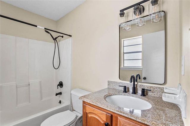 5417 Quail Run E, Theodore, AL 36582