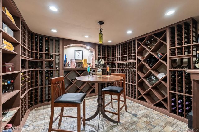 28575 Danvers Court, Farmington Hills, MI 48334