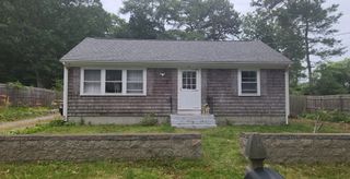 12 Linwood Ave, Wareham, MA 02571