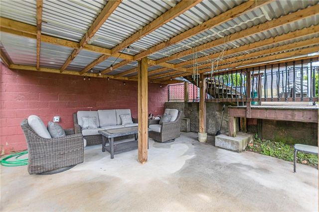 1324 E Forrest Avenue, East Point, GA 30344