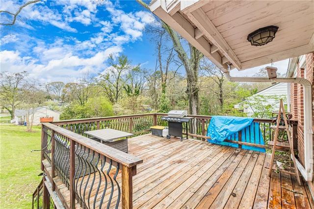 1324 E Forrest Avenue, East Point, GA 30344