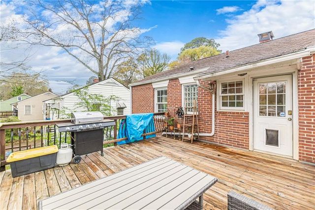 1324 E Forrest Avenue, East Point, GA 30344