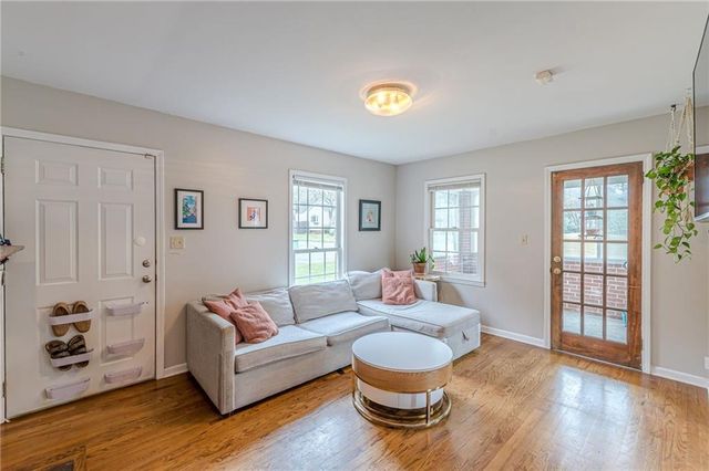 1324 E Forrest Avenue, East Point, GA 30344