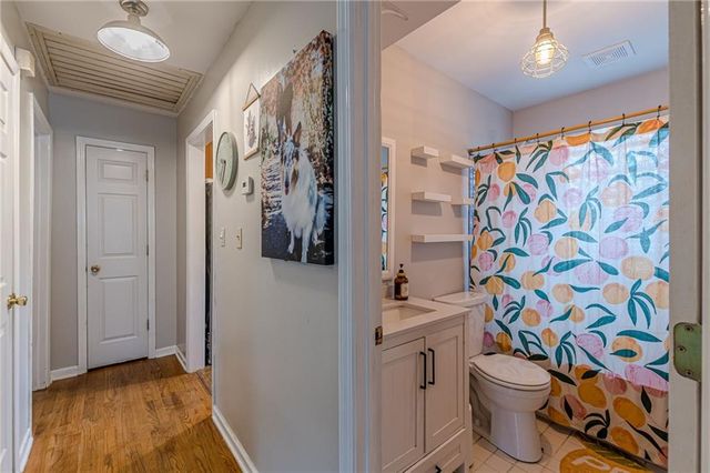 1324 E Forrest Avenue, East Point, GA 30344