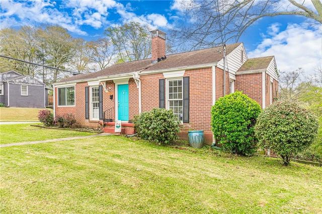 1324 E Forrest Avenue, East Point, GA 30344