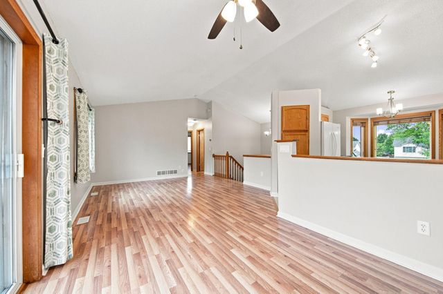 808 3rd Avenue SW, Isanti, MN 55040