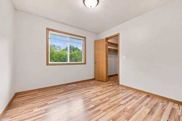 808 3rd Avenue SW, Isanti, MN 55040