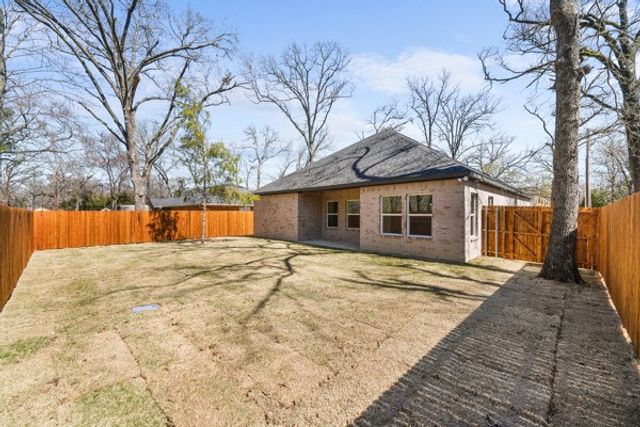 127 Lakeview Drive, Trinidad, TX 75163