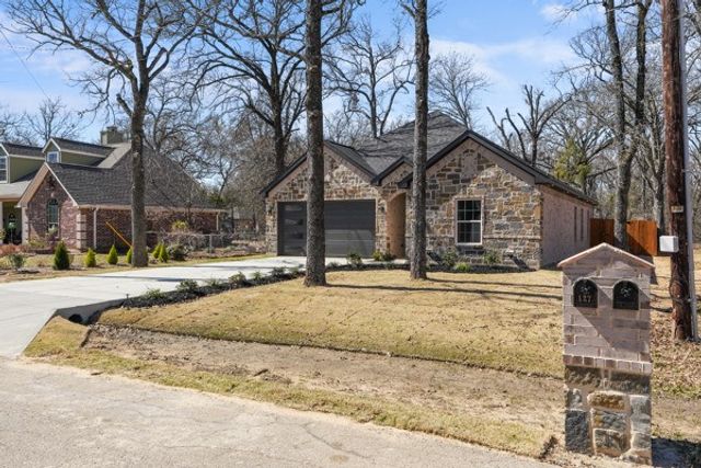 127 Lakeview Drive, Trinidad, TX 75163