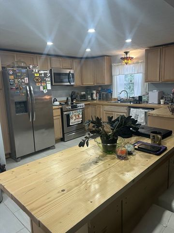 958 Centre St., Middleboro, MA 02346