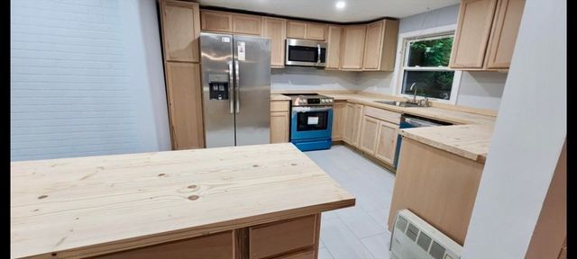 958 Centre St., Middleboro, MA 02346